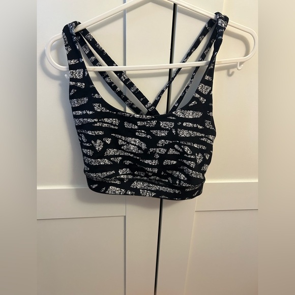 Lululemon energy bra size 6 - Picture 7 of 7